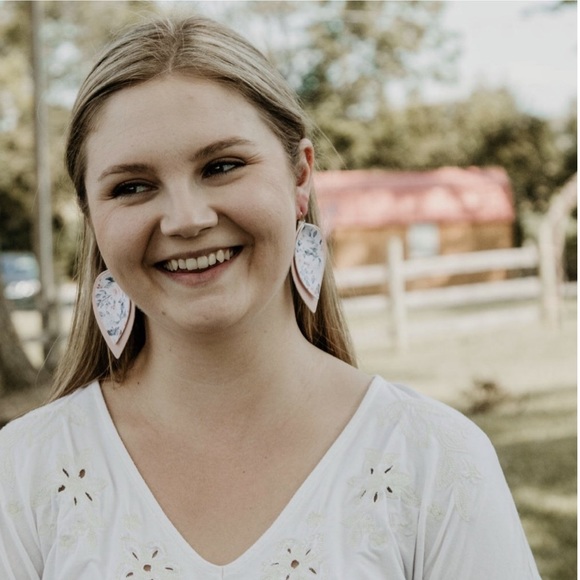 Floral Leather Leaf Earrings - Picture 6 of 7